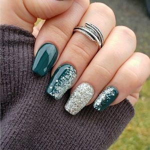 0.5 oz jar of D339 Pine Dip Powder by Revel Nail